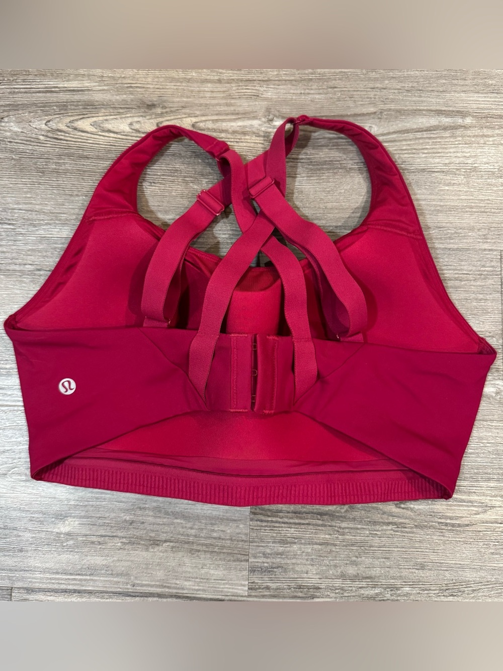 lululemon Energy High Support Crisscross 38D Sports Bra - Magenta/Pink - Picture 2 of 4